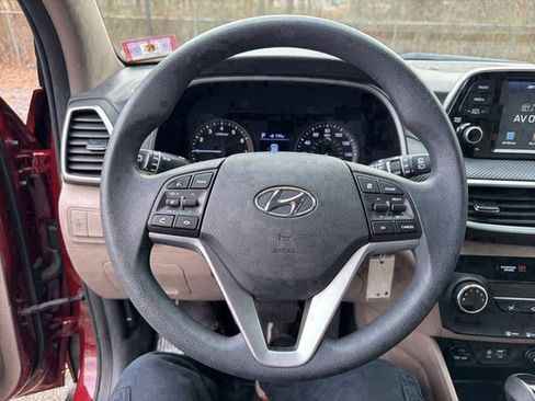 Used 2019 Hyundai Tucson SE image 19