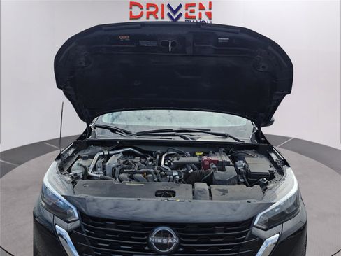 Used 2024 Nissan Sentra SV FWD image 26