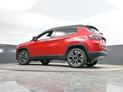 Used 2024 Jeep Compass Limited image 46