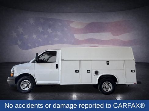 Used 2021 Chevrolet Express 3500 w/ Power Convenience Package RWD image 2