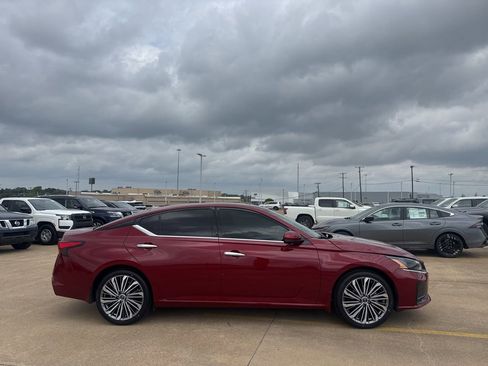 Certified 2025 Nissan Altima 2.5 SL image 26