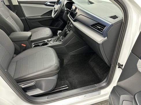 Certified 2024 Volkswagen Taos SE AWD/4WD image 25