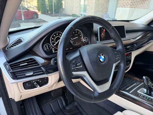 Used 2016 BMW X5 xDrive50i w/ Executive Package image 9