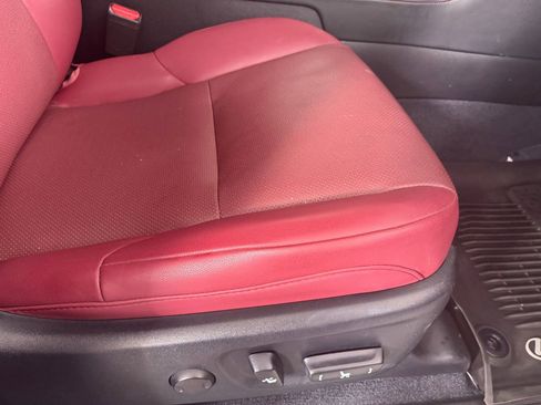 Used 2023 Lexus GX 460 Premium image 35