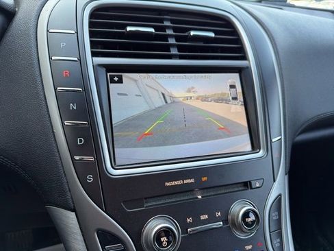 Used 2016 Lincoln MKX Premiere FWD image 30