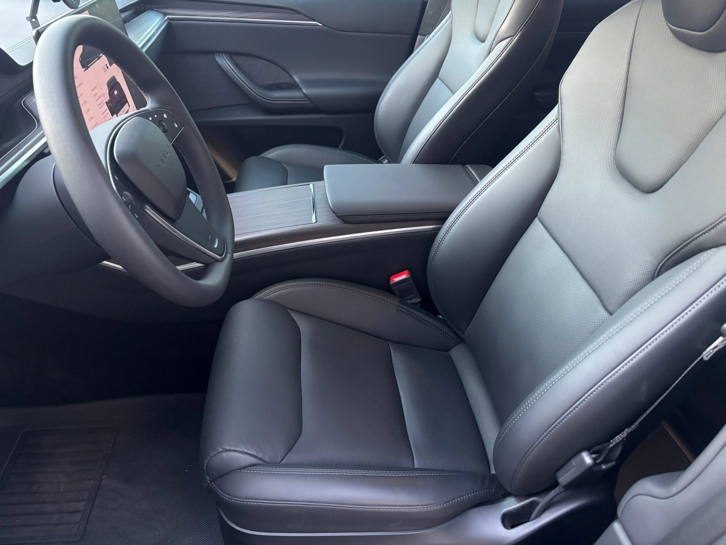Used 2024 Tesla Model X AWD/4WD image 11