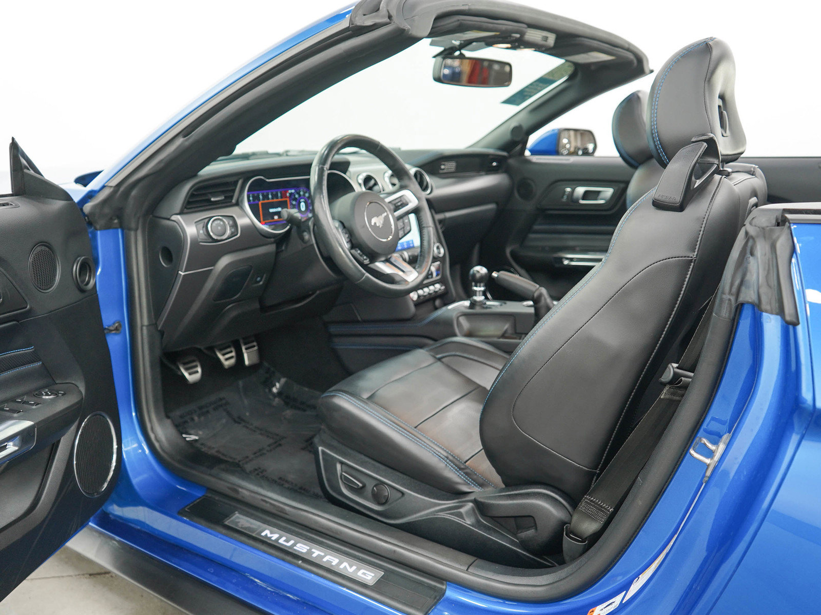 Used 2020 Ford Mustang GT Premium w/ Equipment Group 401A RWD image 21