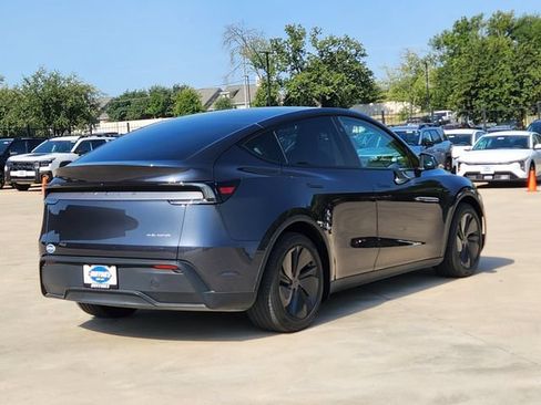 Used 2026 Tesla Model Y Long Range AWD/4WD image 7
