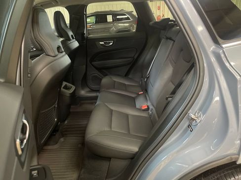 Used 2023 Volvo XC60 B5 Plus w/ Climate Package AWD/4WD image 21