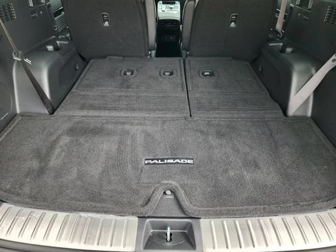 Used 2025 Hyundai Palisade Calligraphy FWD image 20