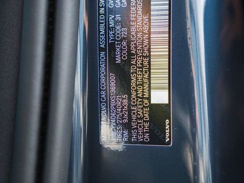 Used 2025 Volvo XC90 B6 Plus image 41