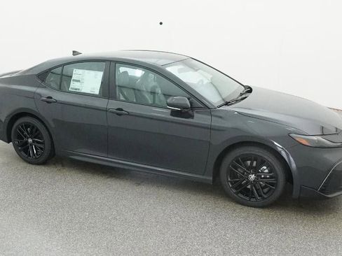 New 2026 Toyota Camry SE image 12