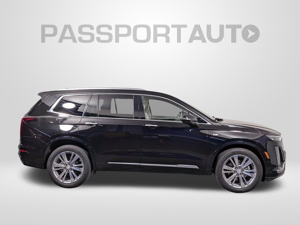 Used 2023 Cadillac XT6 Premium Luxury w/ Technology Package AWD/4WD image 8