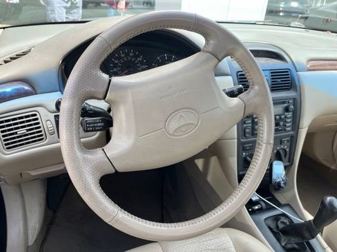 Used 2000 Toyota Solara SE w/ Upgrade Pkg 6 FWD image 8