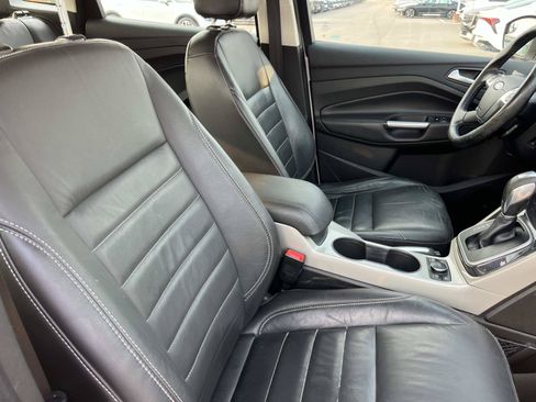 Used 2016 Ford C-MAX SEL w/ Equipment Group 302A FWD image 22