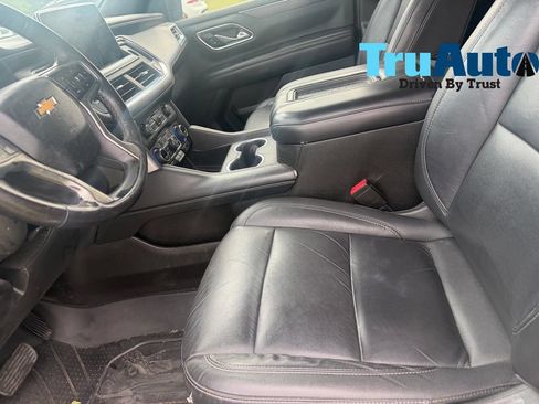 Used 2021 Chevrolet Suburban LT RWD image 5