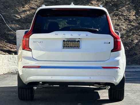 New 2026 Volvo XC90 B6 Plus image 6