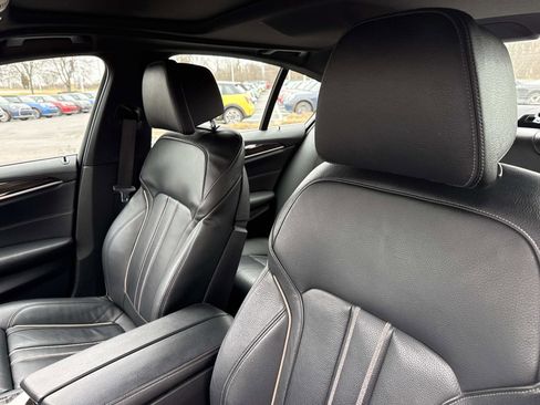 Used 2018 BMW 530i xDrive AWD/4WD image 22