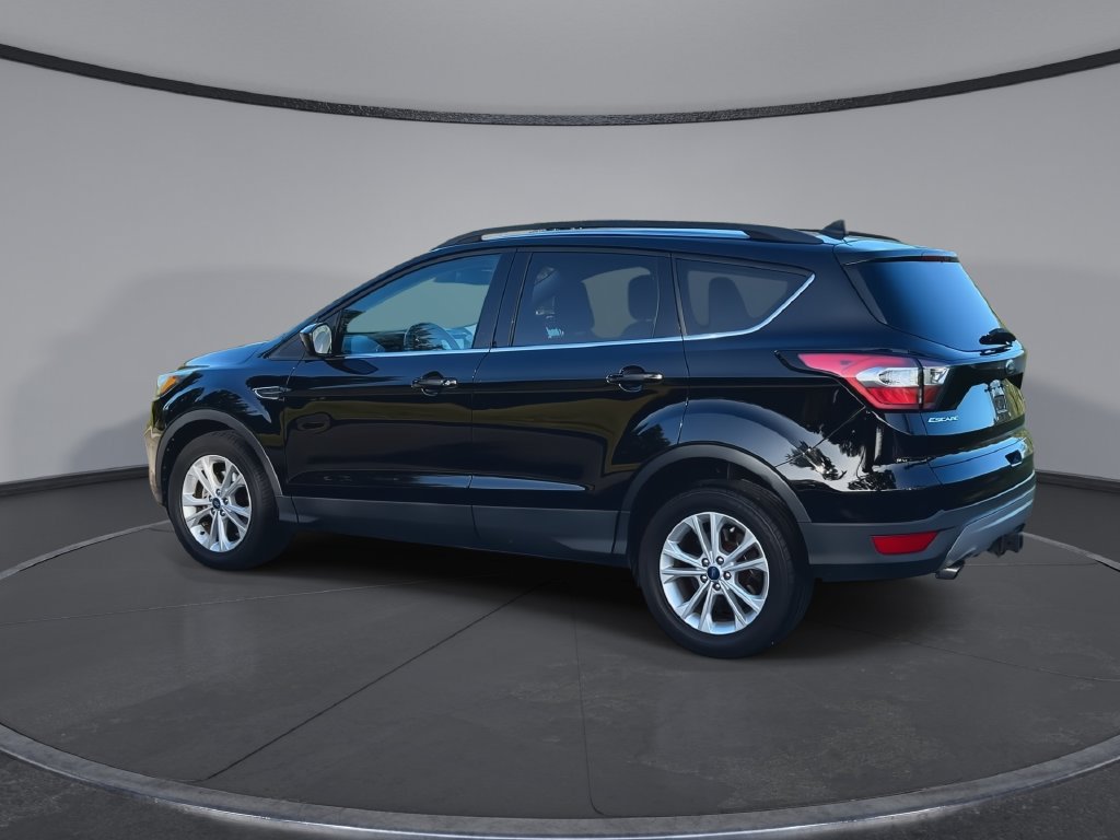 Used 2018 Ford Escape SE w/ Ford Safe & Smart Package FWD image 6