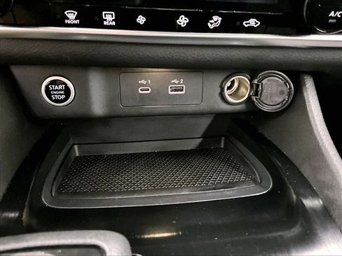 Used 2021 Nissan Rogue SV AWD/4WD image 26