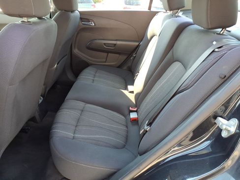 Used 2014 Chevrolet Sonic LT FWD image 9