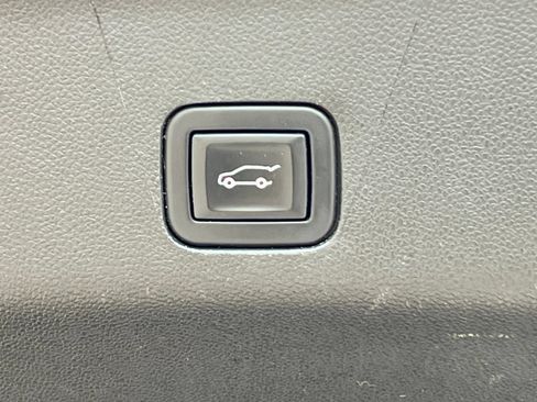 Certified 2021 GMC Yukon XL Denali AWD/4WD image 46
