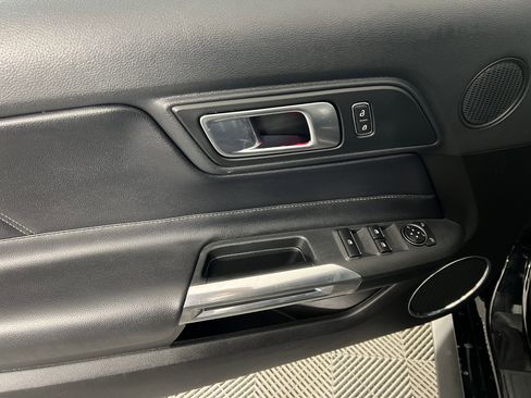 Used 2022 Ford Mustang Premium image 18