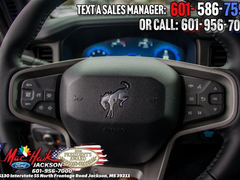 Used 2025 Ford Bronco Big Bend w/ Black Diamond Package AWD/4WD image 11
