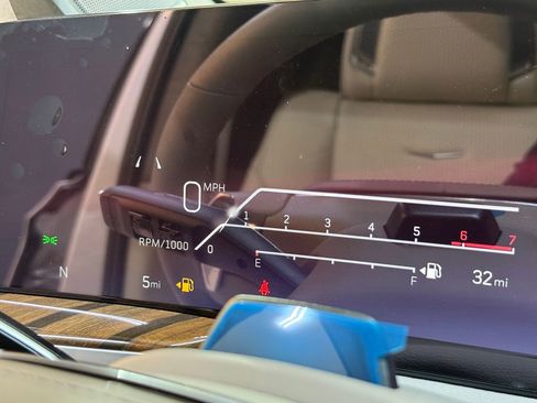 New 2026 Cadillac Escalade ESV Platinum Sport w/ LPO, ONYX Package image 18