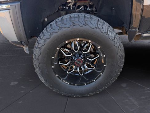 Used 2024 GMC Sierra 2500 Denali Ultimate image 14