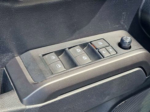 Used 2020 Toyota Tacoma TRD Sport w/ Technology Package RWD image 17