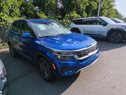 Used 2021 Kia Seltos S FWD image 1