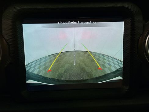 Used 2023 Jeep Wrangler Unlimited Rubicon 4xe AWD/4WD image 22