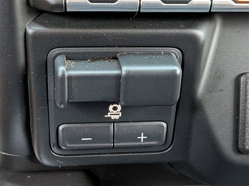 Used 2021 Chevrolet Silverado 1500 LT Trail Boss w/ Bed Protection Package image 25