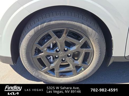 New 2026 Kia Carnival SX w/ SX Dark Edition Package FWD image 8