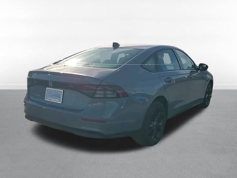 New 2025 Honda Accord SE image 4