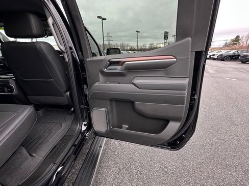 Certified 2025 GMC Sierra 1500 Denali w/ Denali Reserve Package AWD/4WD image 18