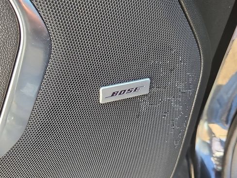 Used 2022 Chevrolet Suburban Premier AWD/4WD image 22