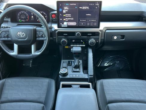 Used 2026 Toyota 4Runner TRD Off-Road Premium AWD/4WD image 16