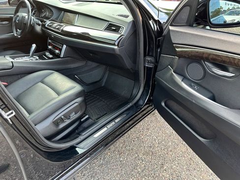 Used 2017 BMW 535i Gran Turismo xDrive AWD/4WD image 22