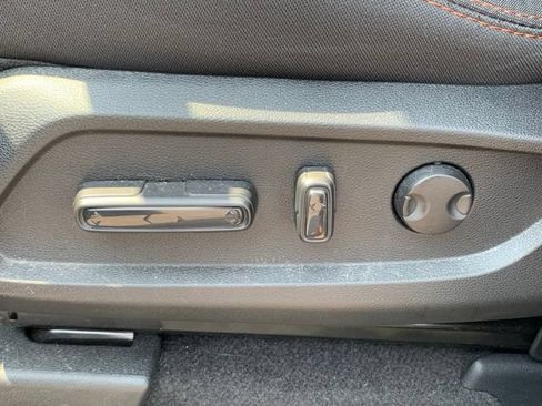 Used 2025 Honda Pilot Sport image 7