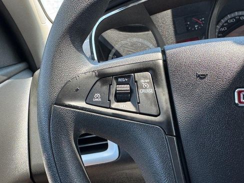 Used 2017 GMC Terrain SLE FWD image 16