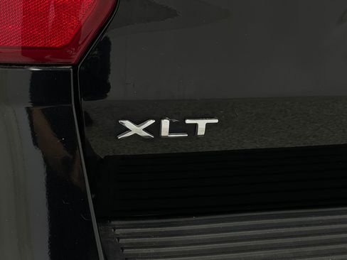 Used 2021 Ford Expedition XLT image 42