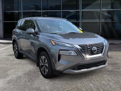 Used 2021 Nissan Rogue SV FWD image 1