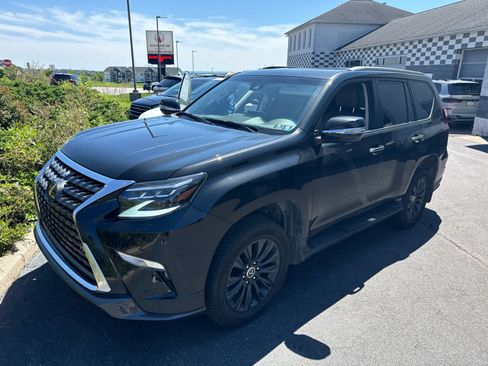 Used 2022 Lexus GX 460 Luxury w/ Sport Design Package AWD/4WD image 2