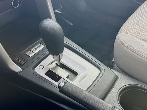 Used 2017 Subaru Forester 2.5i Premium w/ All-Weather Package image 19