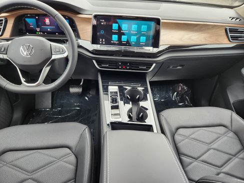 New 2026 Volkswagen Atlas SE image 20