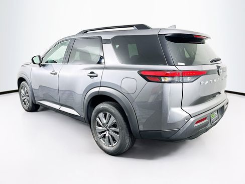 Used 2025 Nissan Pathfinder SV AWD/4WD image 5