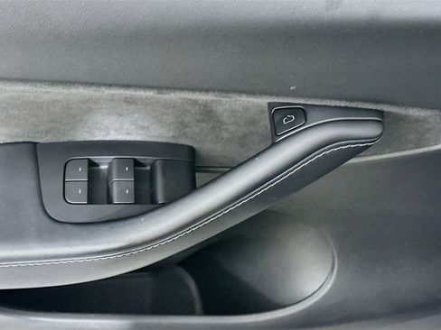 Used 2021 Tesla Model Y Performance AWD/4WD image 15