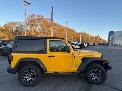 Used 2020 Jeep Wrangler Sport AWD/4WD image 7